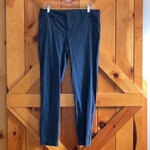 Kut from the Kloth, size 8 trouser. Blue.